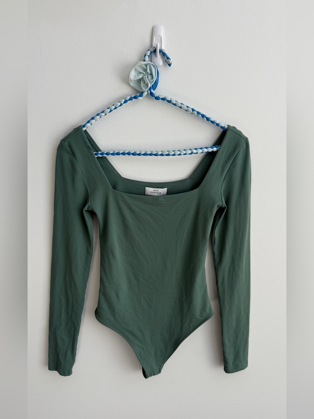 Aritzia Babaton Contour Headway Squareneck Bodysuit
XS